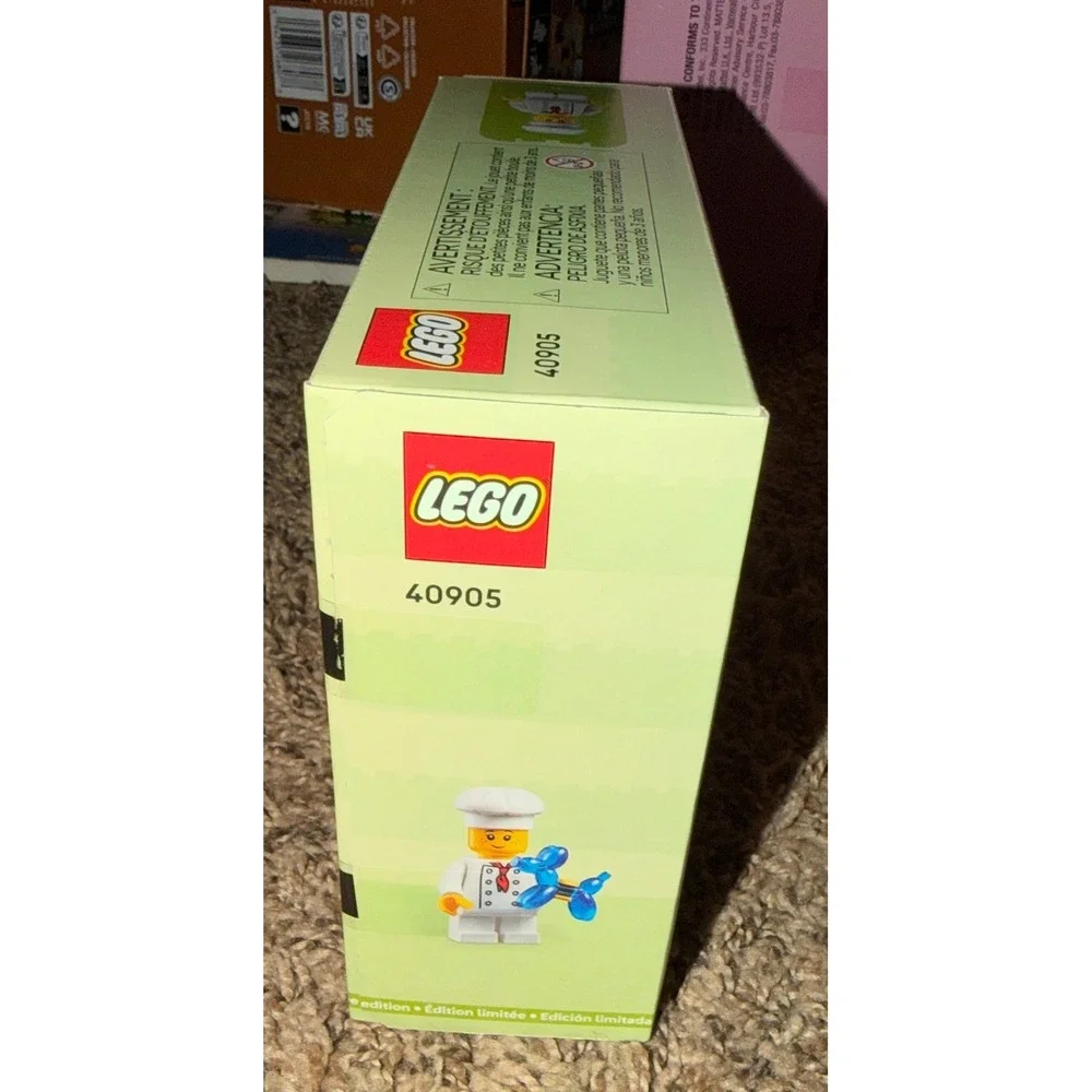 Lego Birthday Cupcake Limited Edition Building Set (NWT) 40905